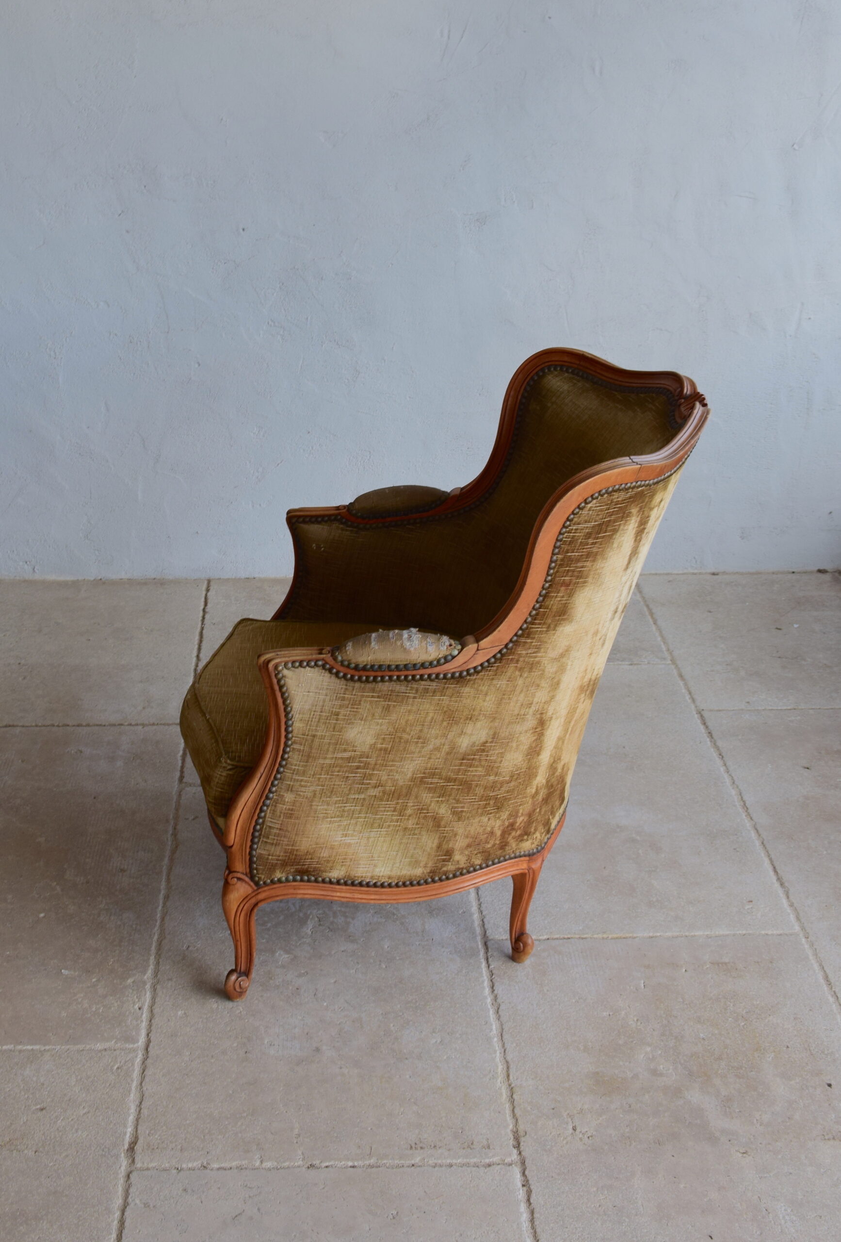 Rococo armchair: Louis XV bergere mahogany wood